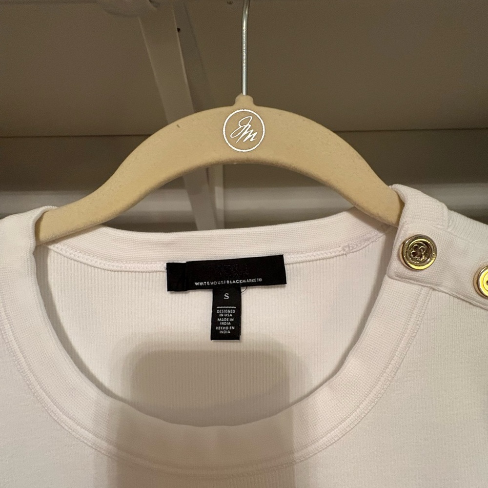 WHBM FORME™ Ribbed Stretch Button Shoulder Tee - Picture 2 of 3